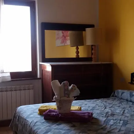 Agriturismo L'Oasi Foligno Buitenkant foto